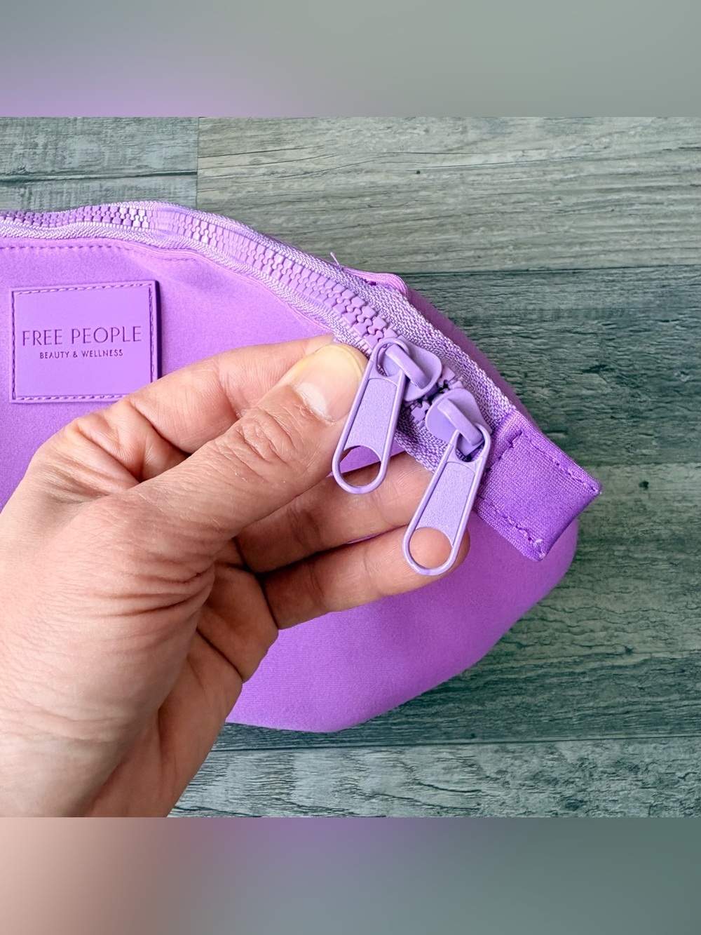 NEW Free People Beauty & Wellness Purple Neoprene Makeup Bag - Picture 4 of 11